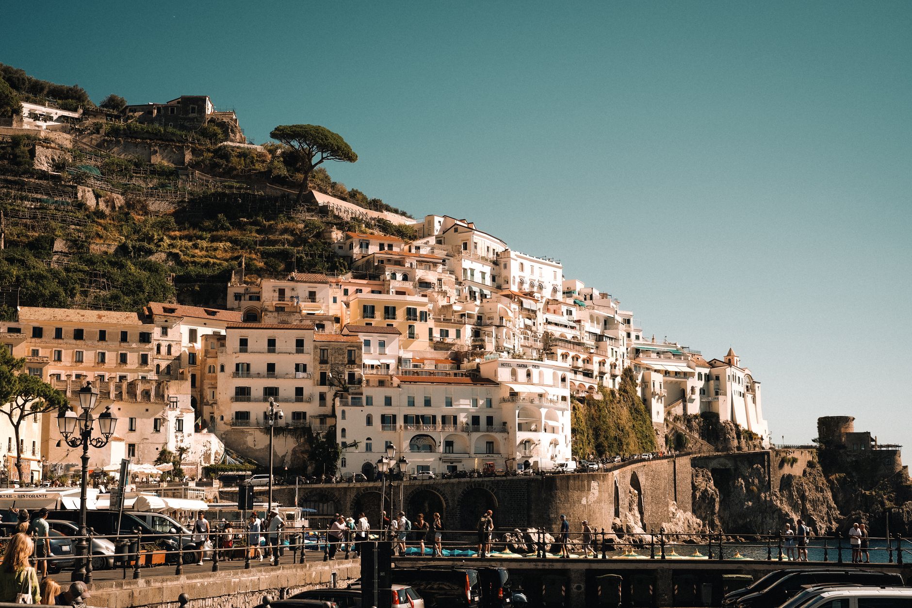 Amalfi-part tengerparti útiterv: rejtett öblök felfedezése autóval